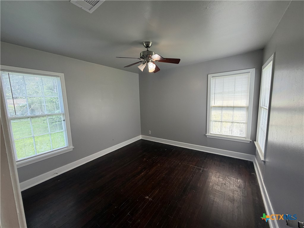 602 E Rosebud