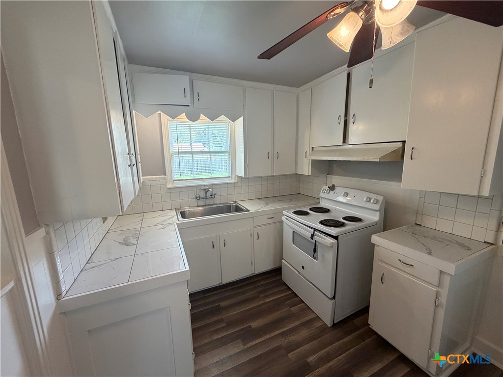 602 E Rosebud