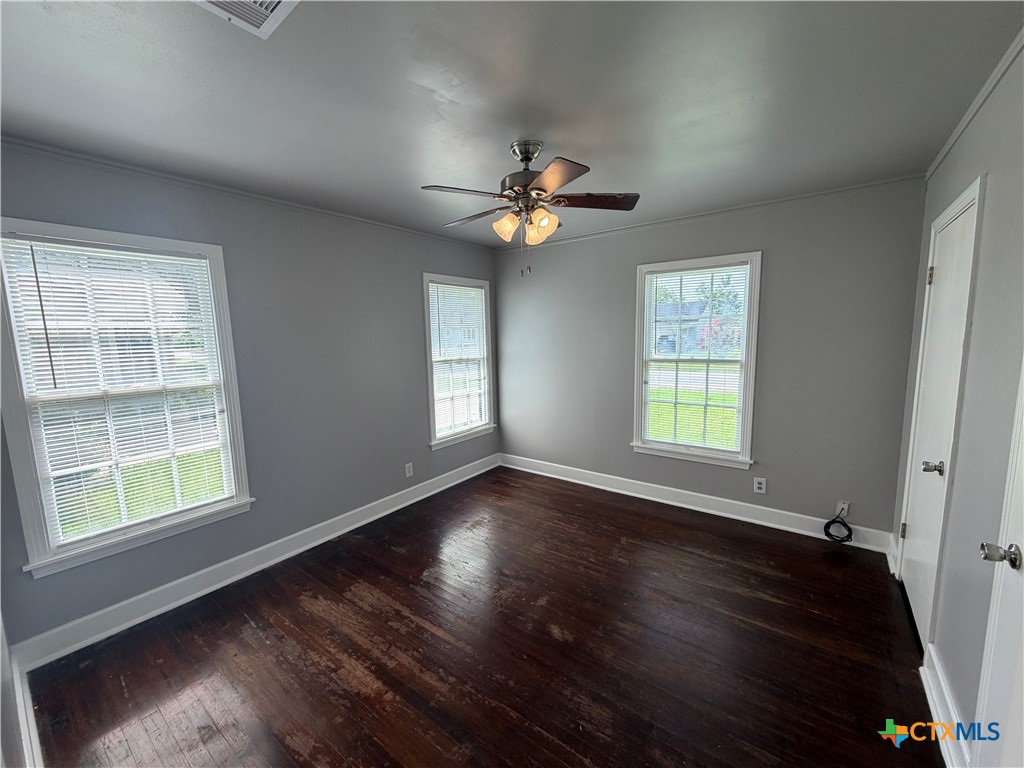 602 E Rosebud