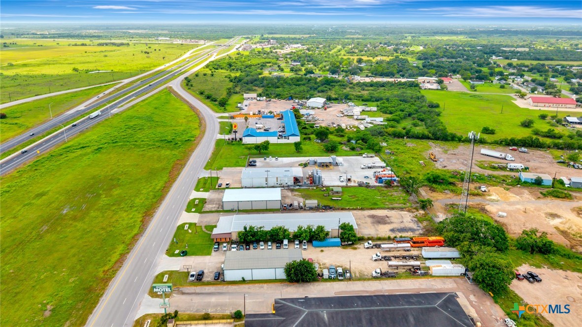 3305 US Highway 59