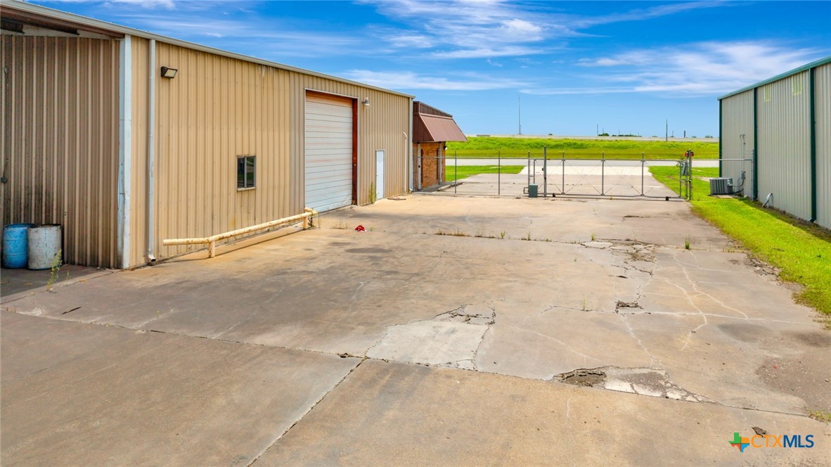 3305 US Highway 59