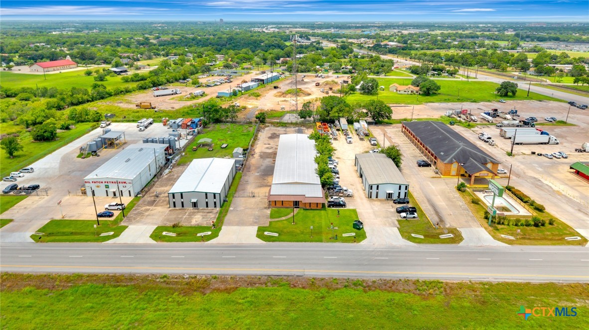 3305 US Highway 59