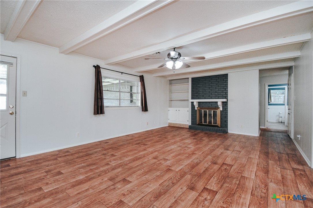 1407 Plantation Road