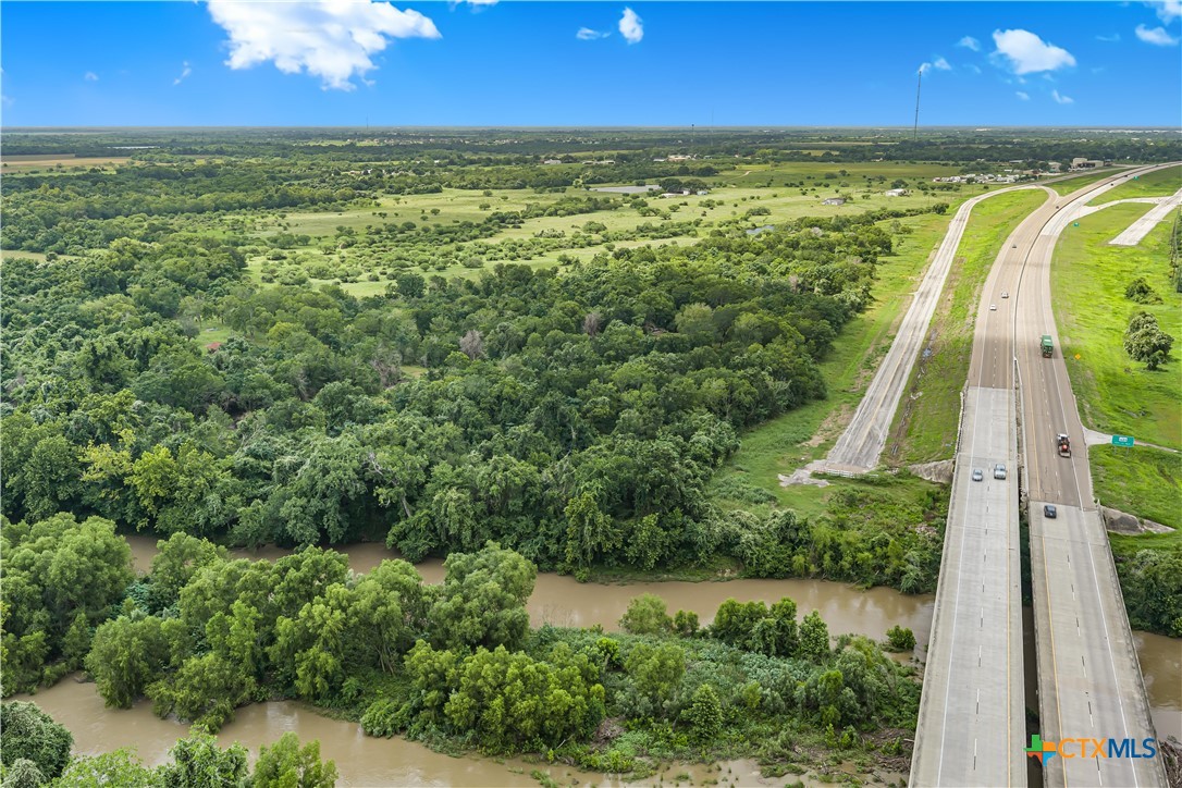 000 NW ZAC LENTZ PKWY