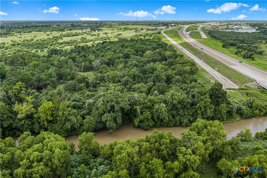 000 NW ZAC LENTZ PKWY