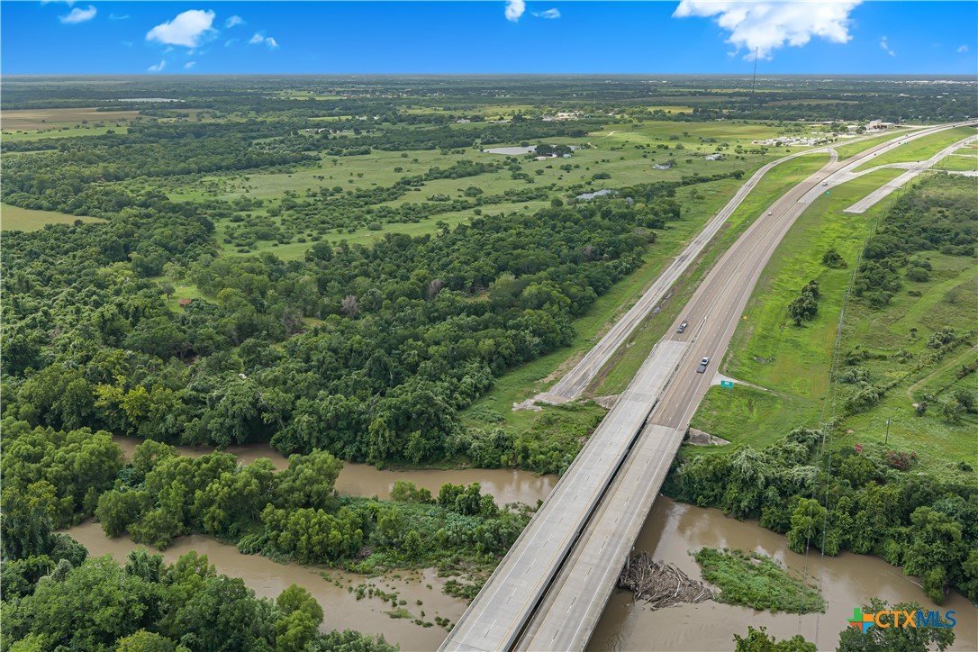 000 NW ZAC LENTZ PKWY
