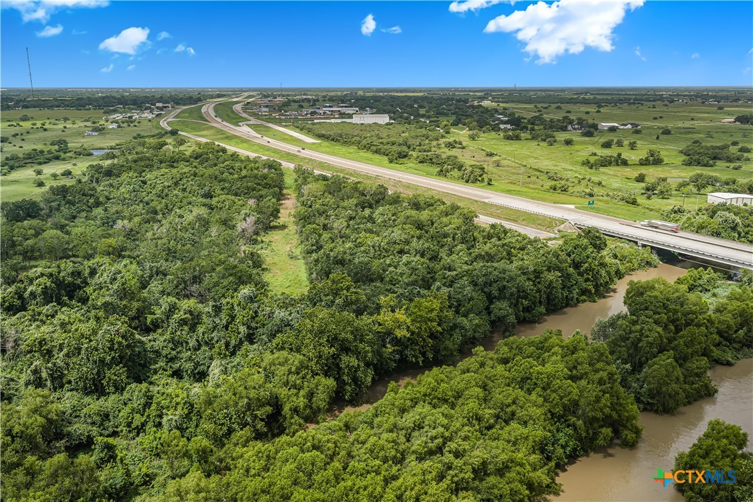 000 NW ZAC LENTZ PKWY