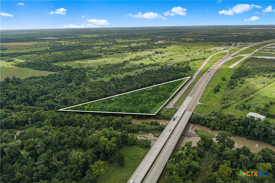 000 NW ZAC LENTZ PKWY