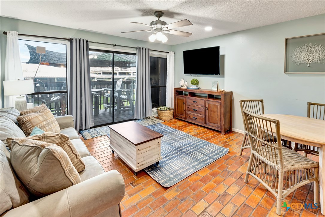 462 N 15th Street Unit #2 Cove