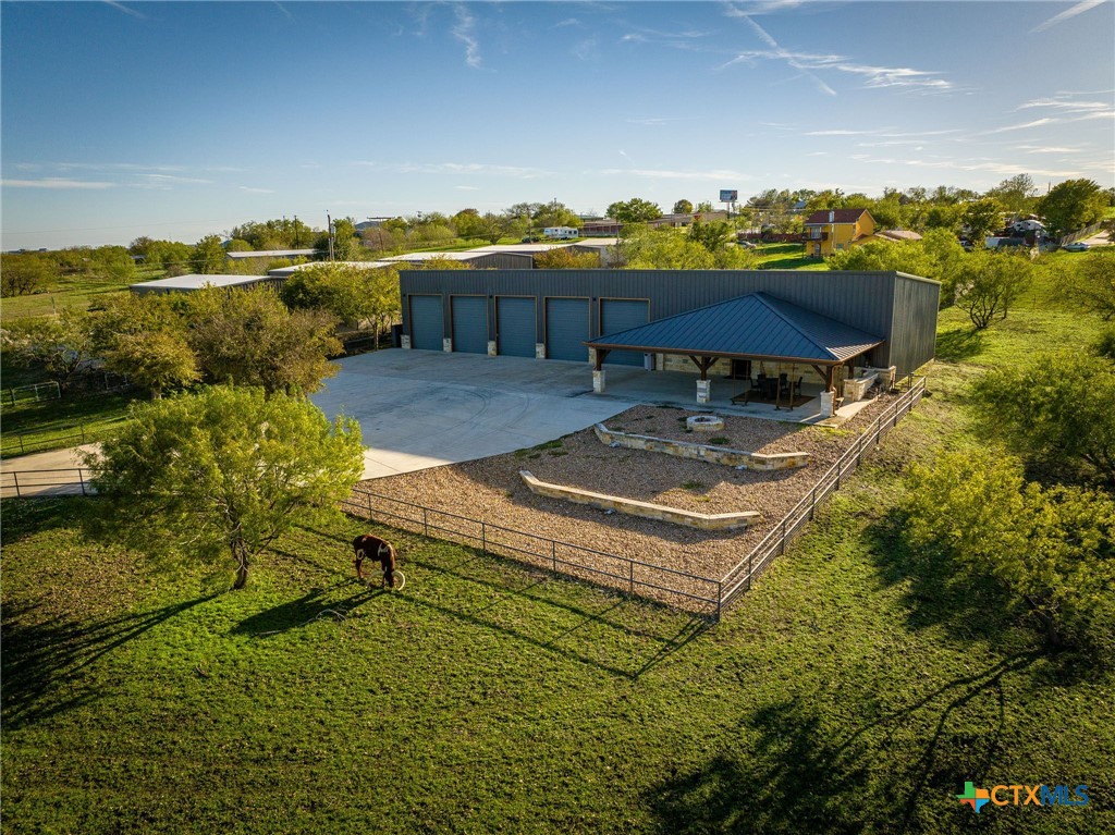 148 Lakecreek Drive