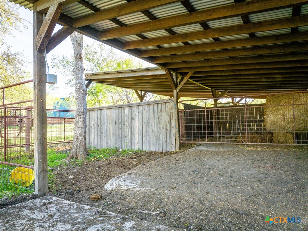 148 Lakecreek Drive