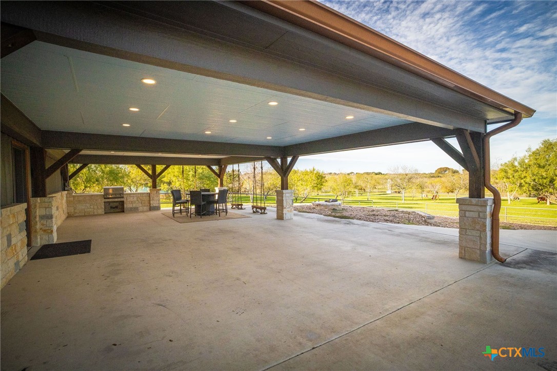 148 Lakecreek Drive