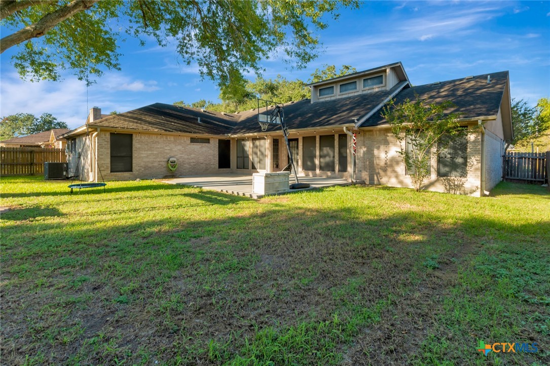 606 Santa Fe