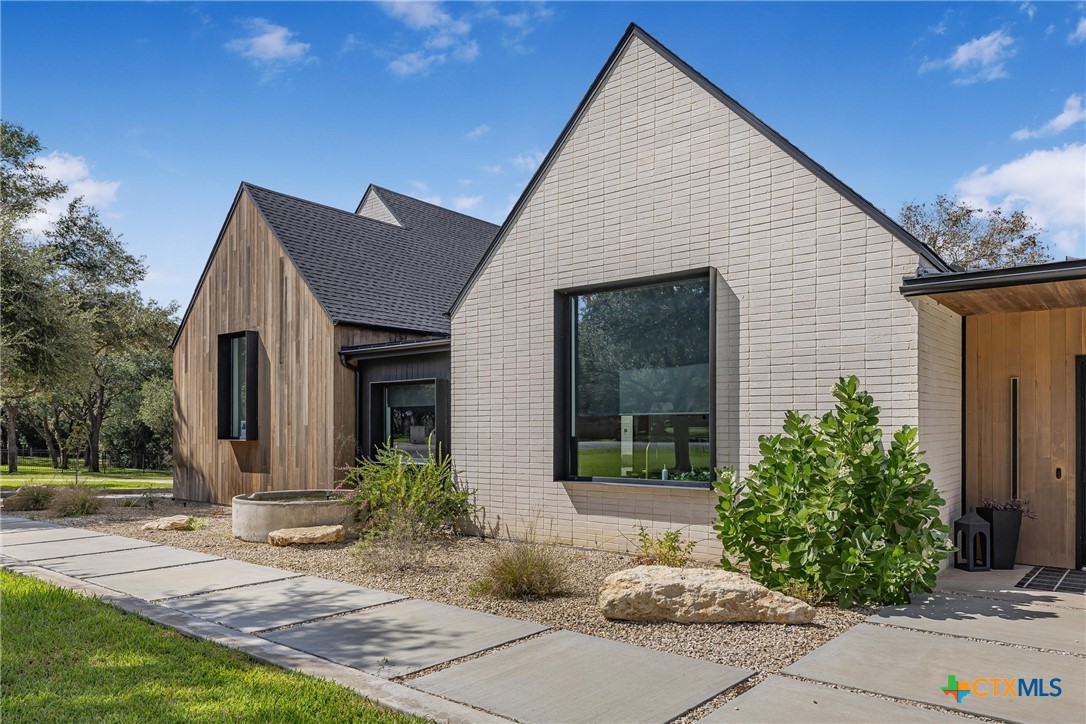 356 Camino Real