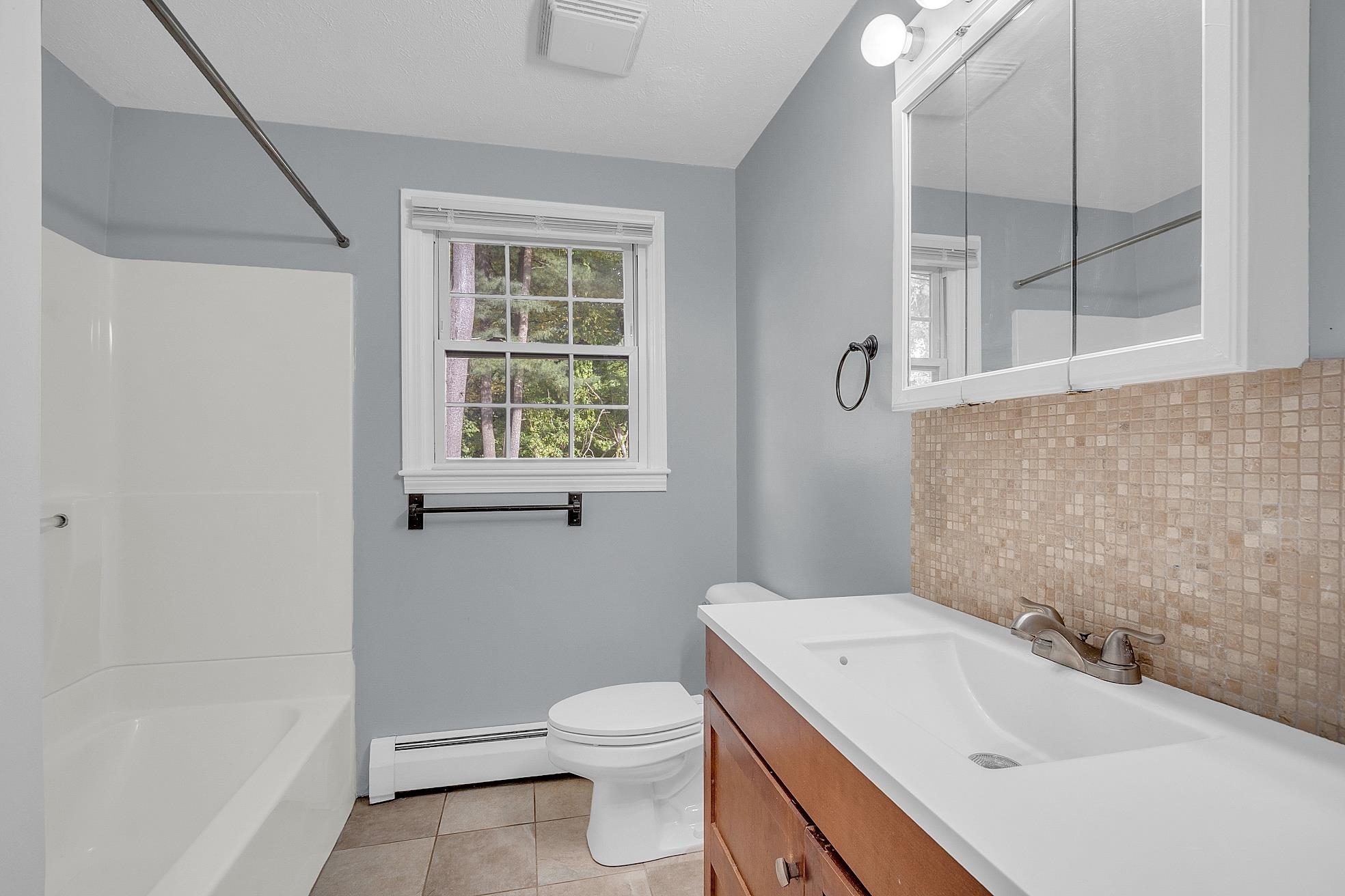 50 North Main Street Unit: 3