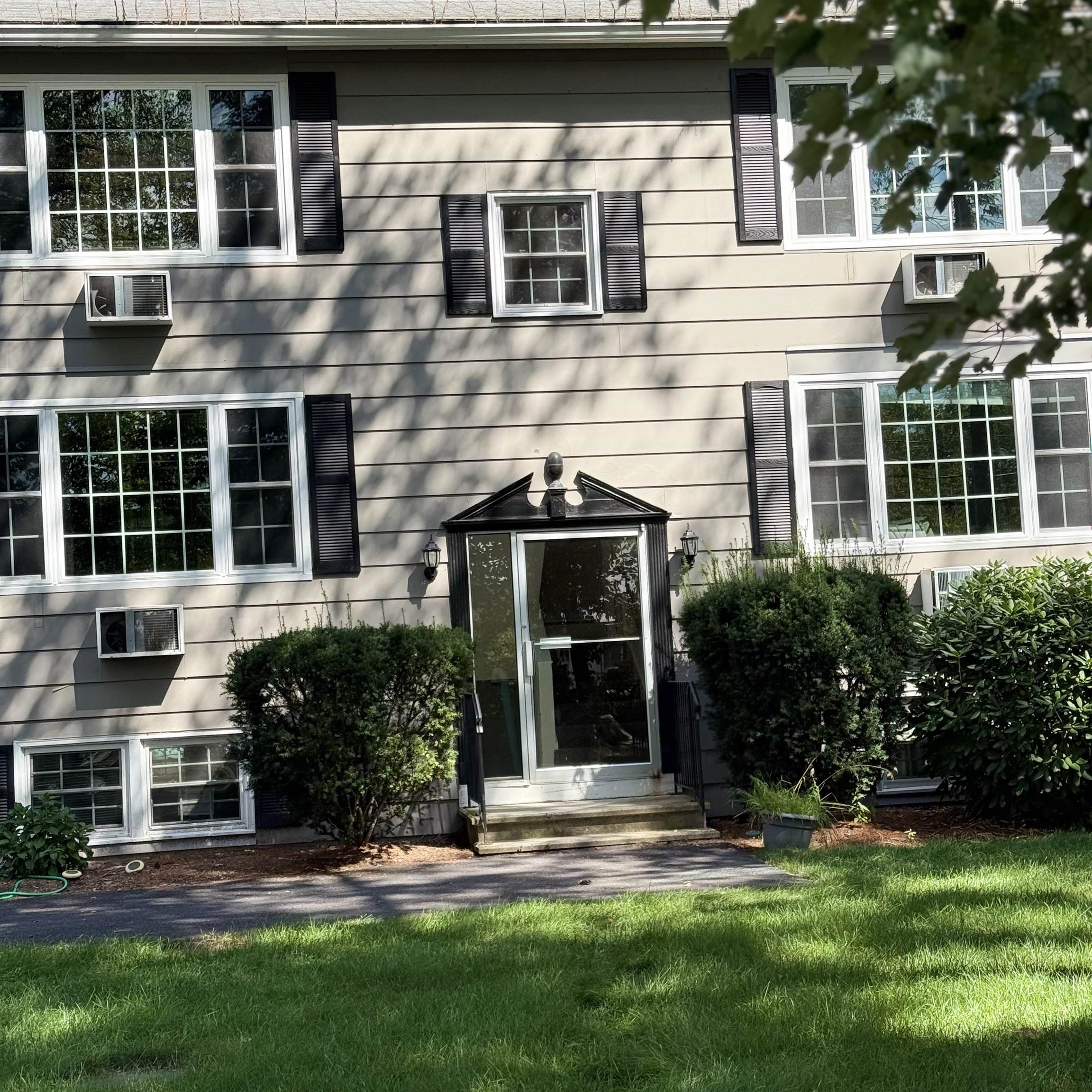 50 N Main Street Unit: 3