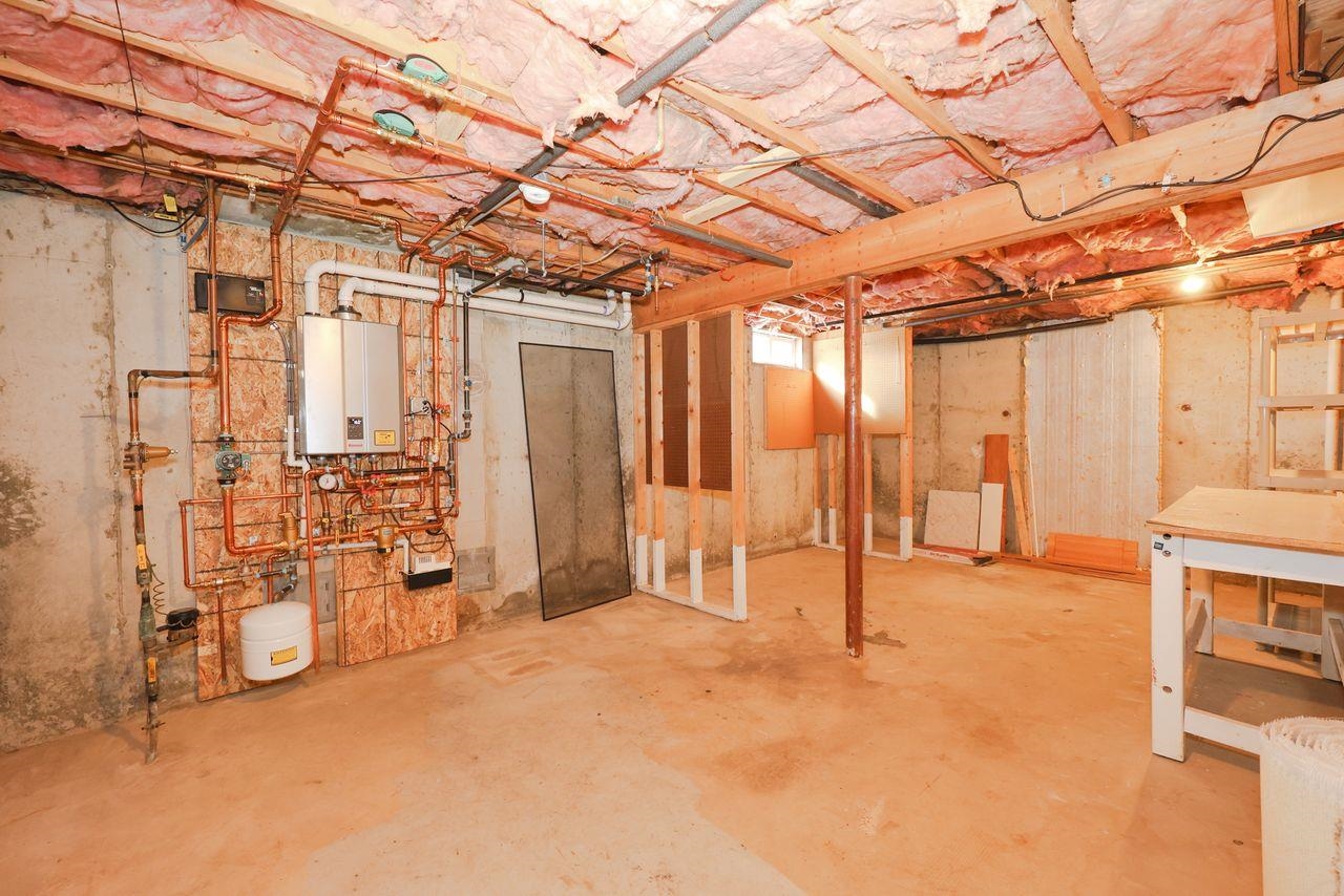 15 Lund Drive Unit: A