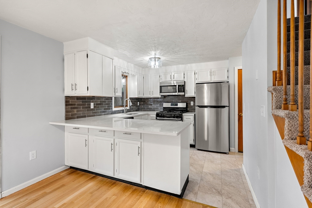 206 Cardinal Ln # 206