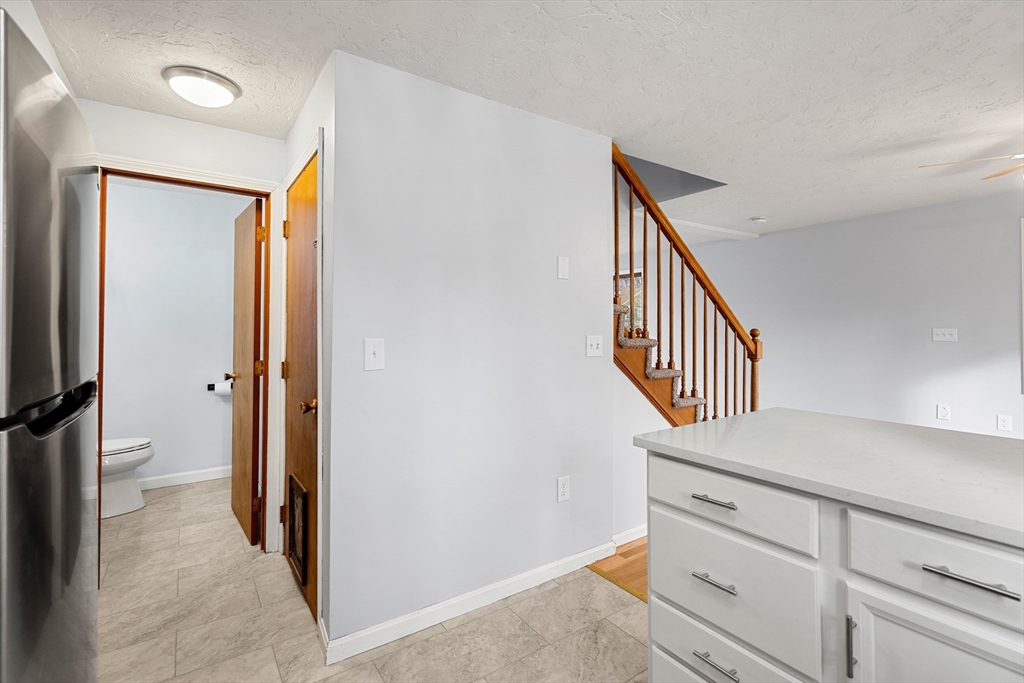 206 Cardinal Ln # 206