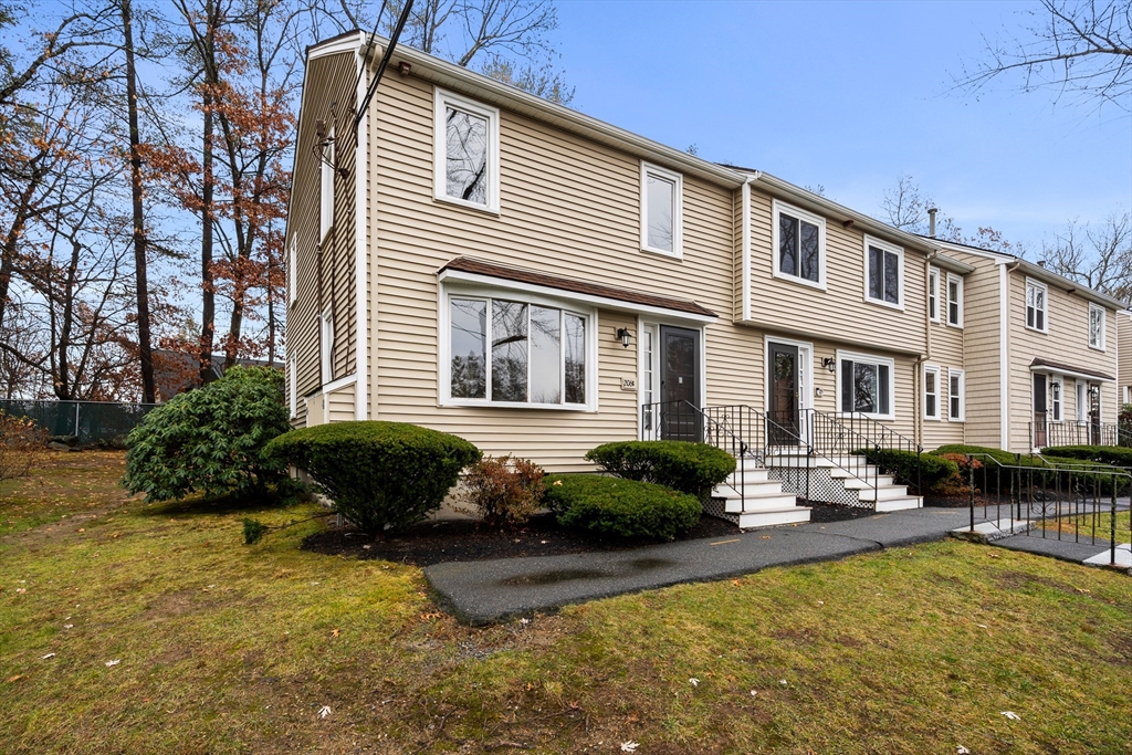 206 Cardinal Ln # 206