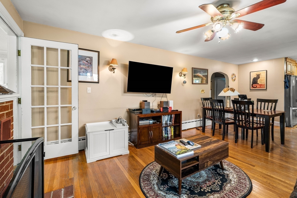 23 Mifflin Dr