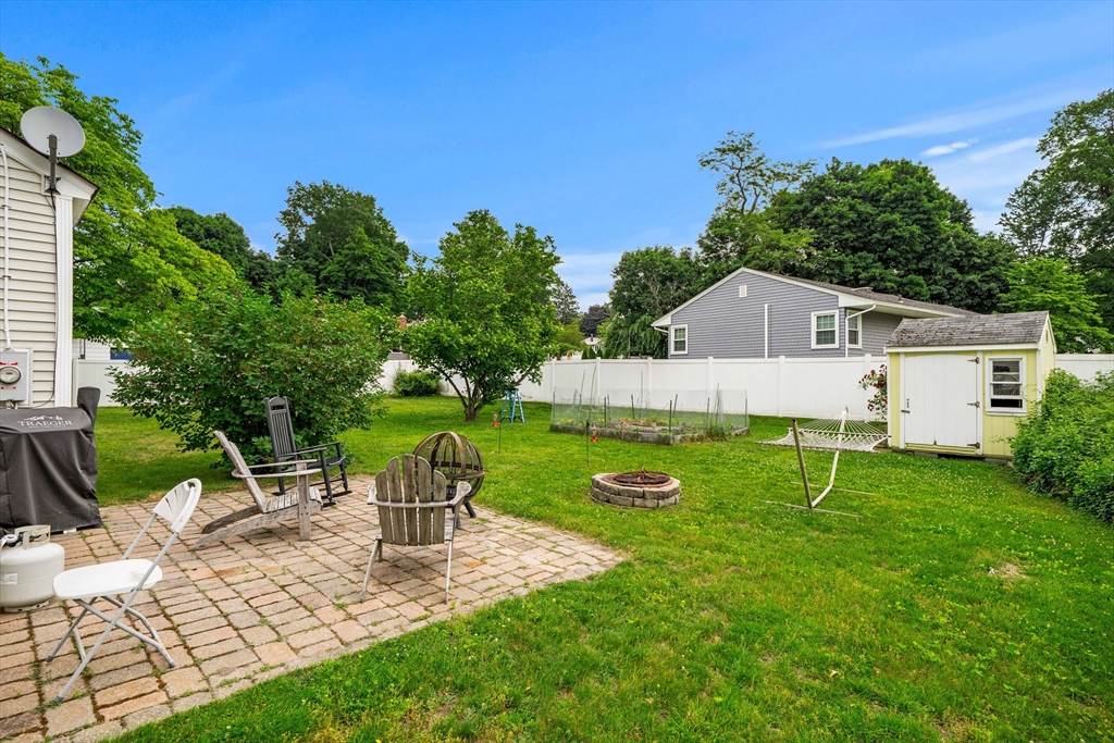 23 Mifflin Dr