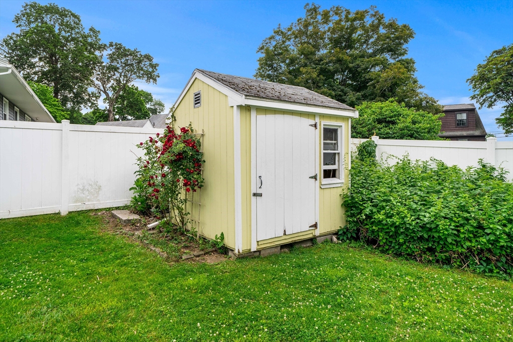 23 Mifflin Dr