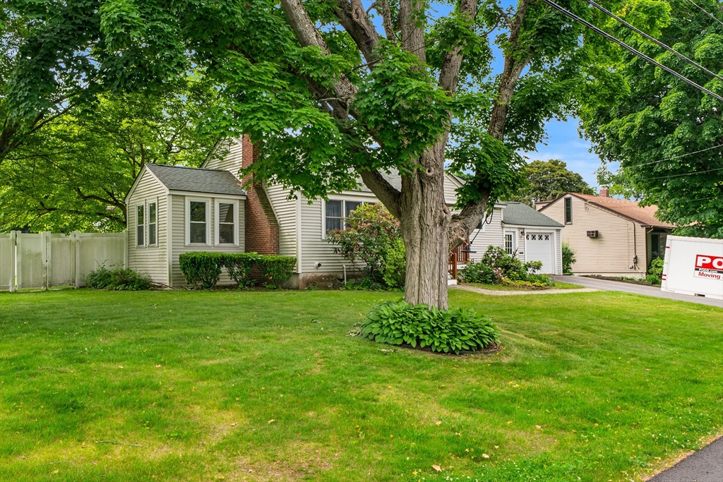 23 Mifflin Dr
