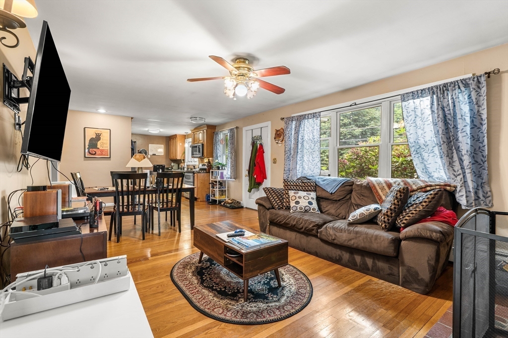 23 Mifflin Dr