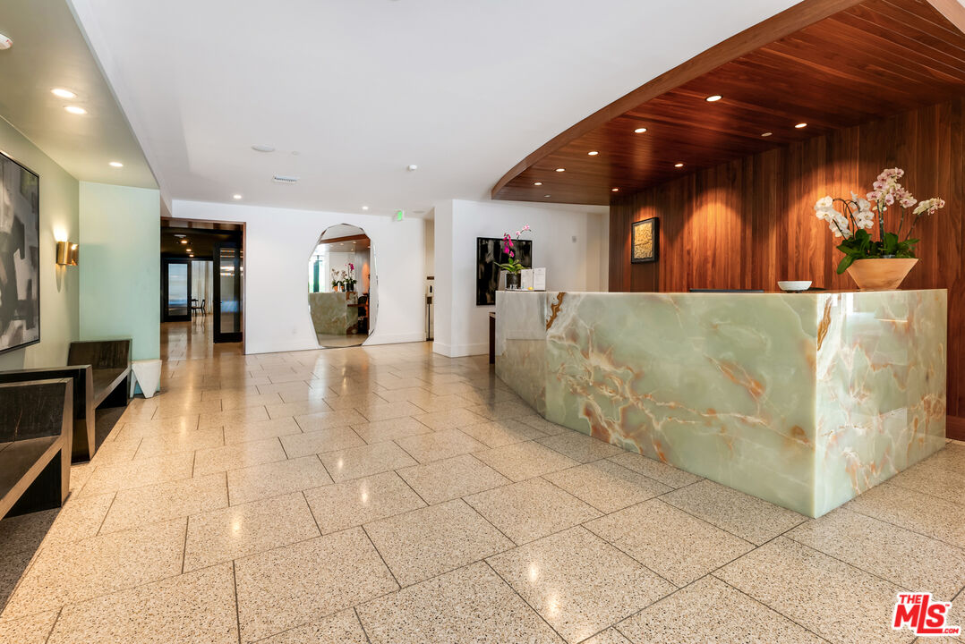 10777 Wilshire Blvd Unit: 405