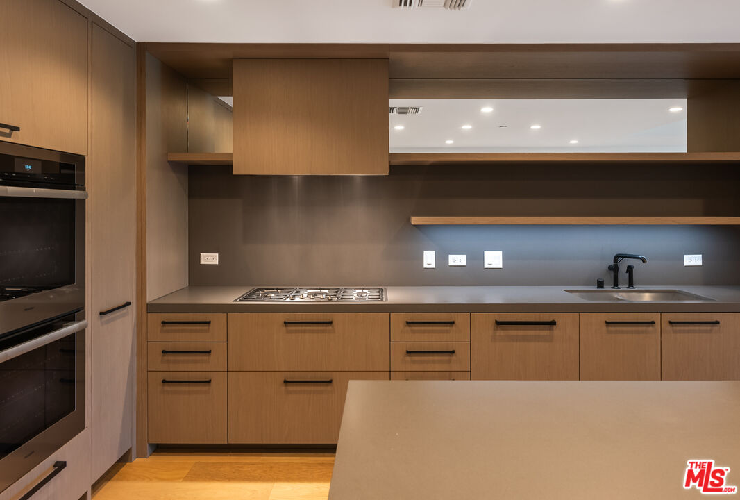 10777 Wilshire Blvd Unit: 405