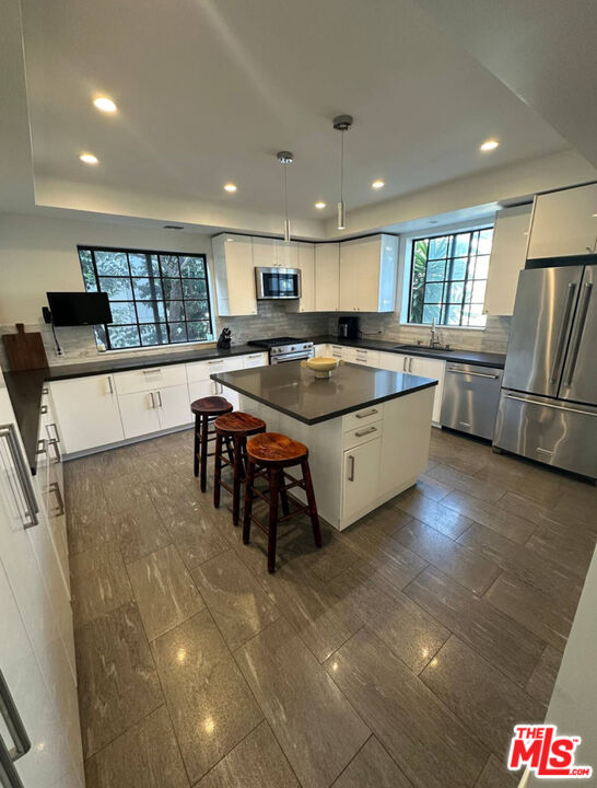 11815 Dorothy St Unit: 1