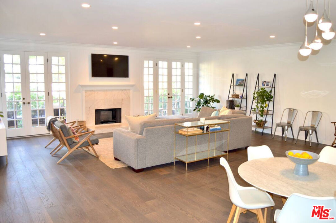 11815 Dorothy St Unit: 1