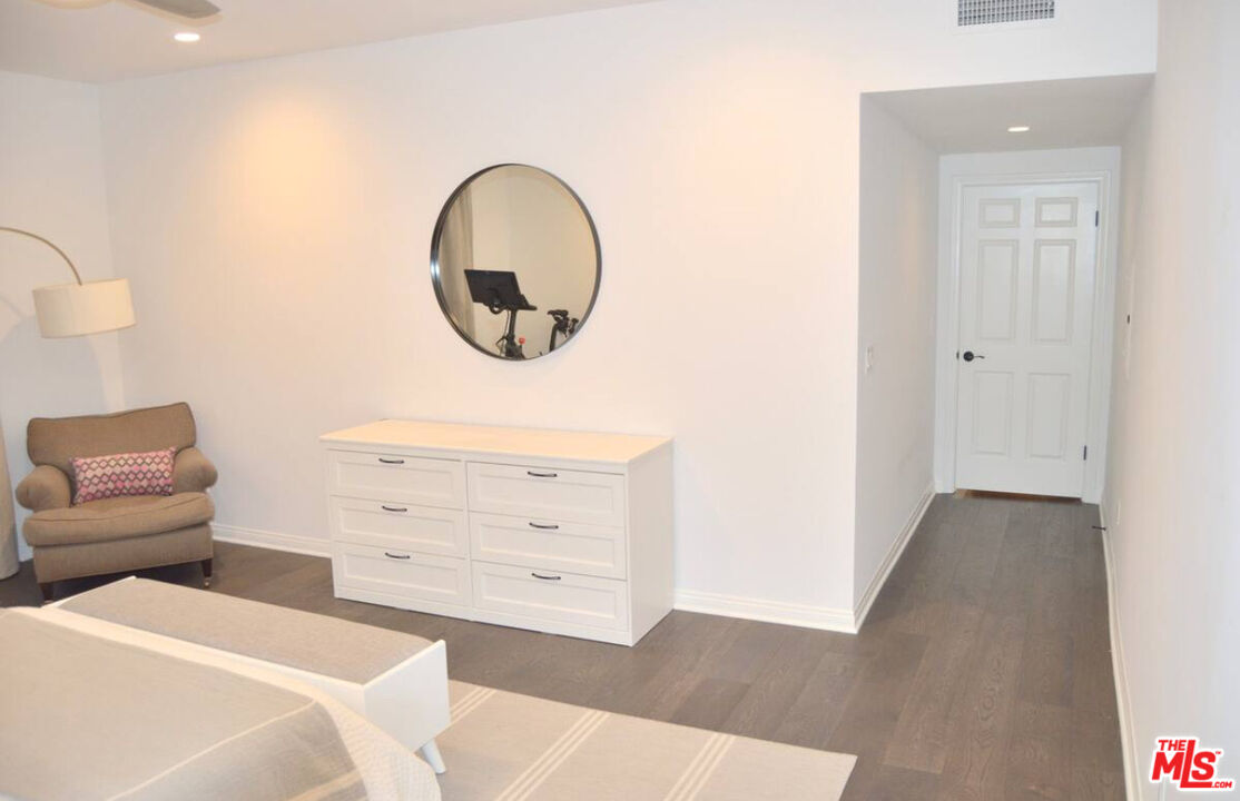 11815 Dorothy St Unit: 1