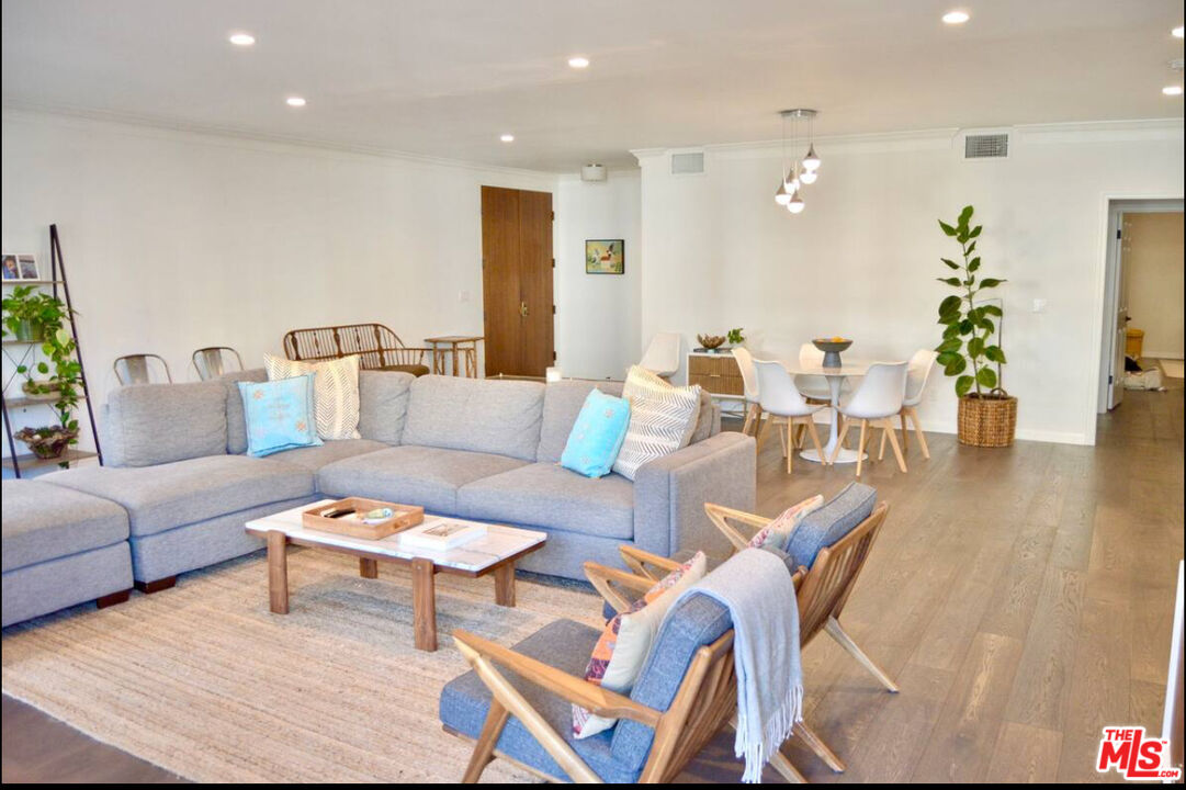 11815 Dorothy St Unit: 1
