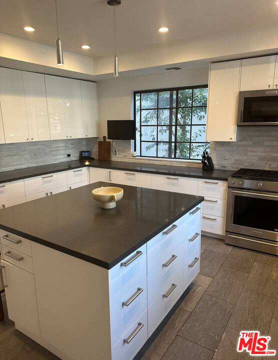 11815 Dorothy St Unit: 1