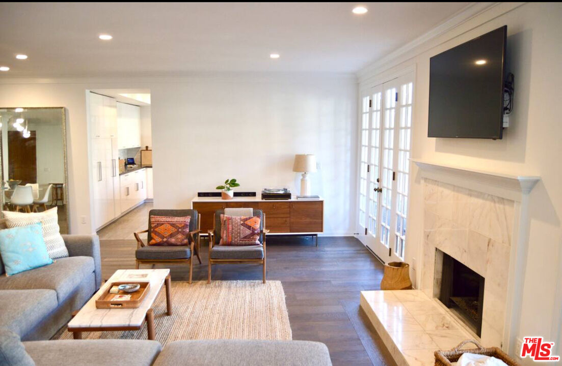 11815 Dorothy St Unit: 1