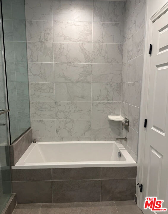 11815 Dorothy St Unit: 1