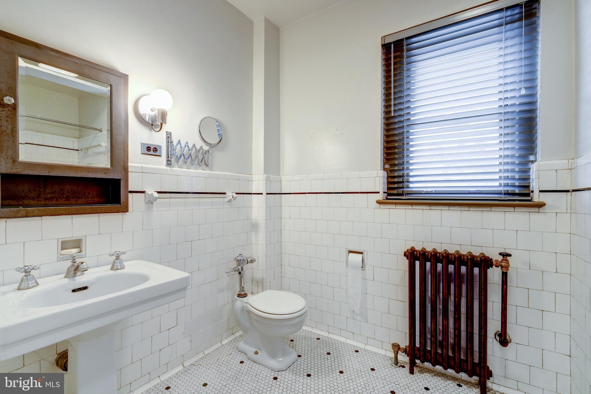 2101 CONNECTICUT AVENUE NW Unit: 58