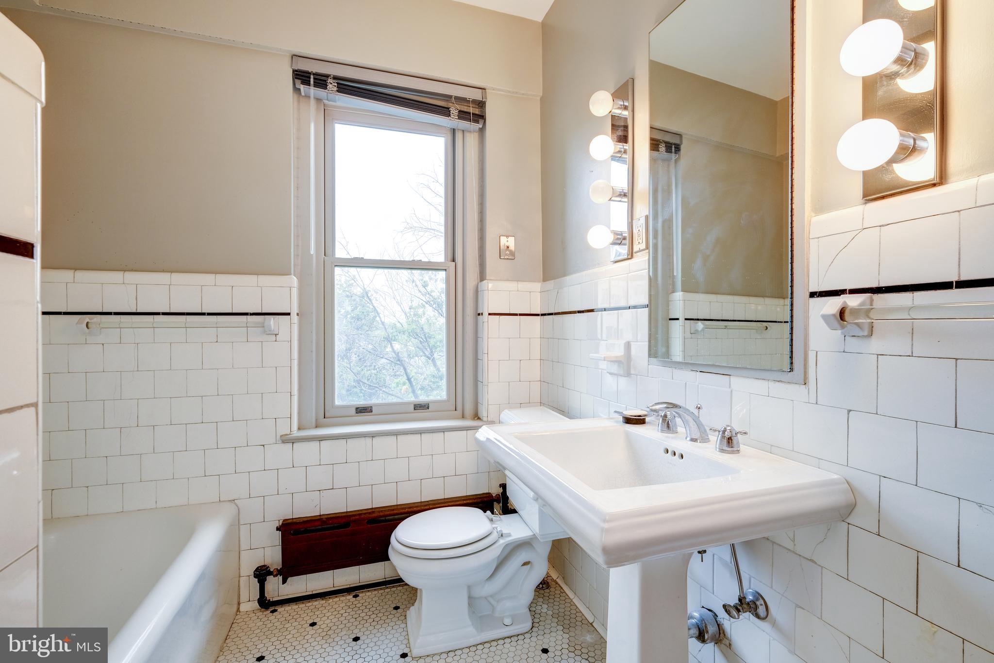 2101 CONNECTICUT AVENUE NW Unit: 58