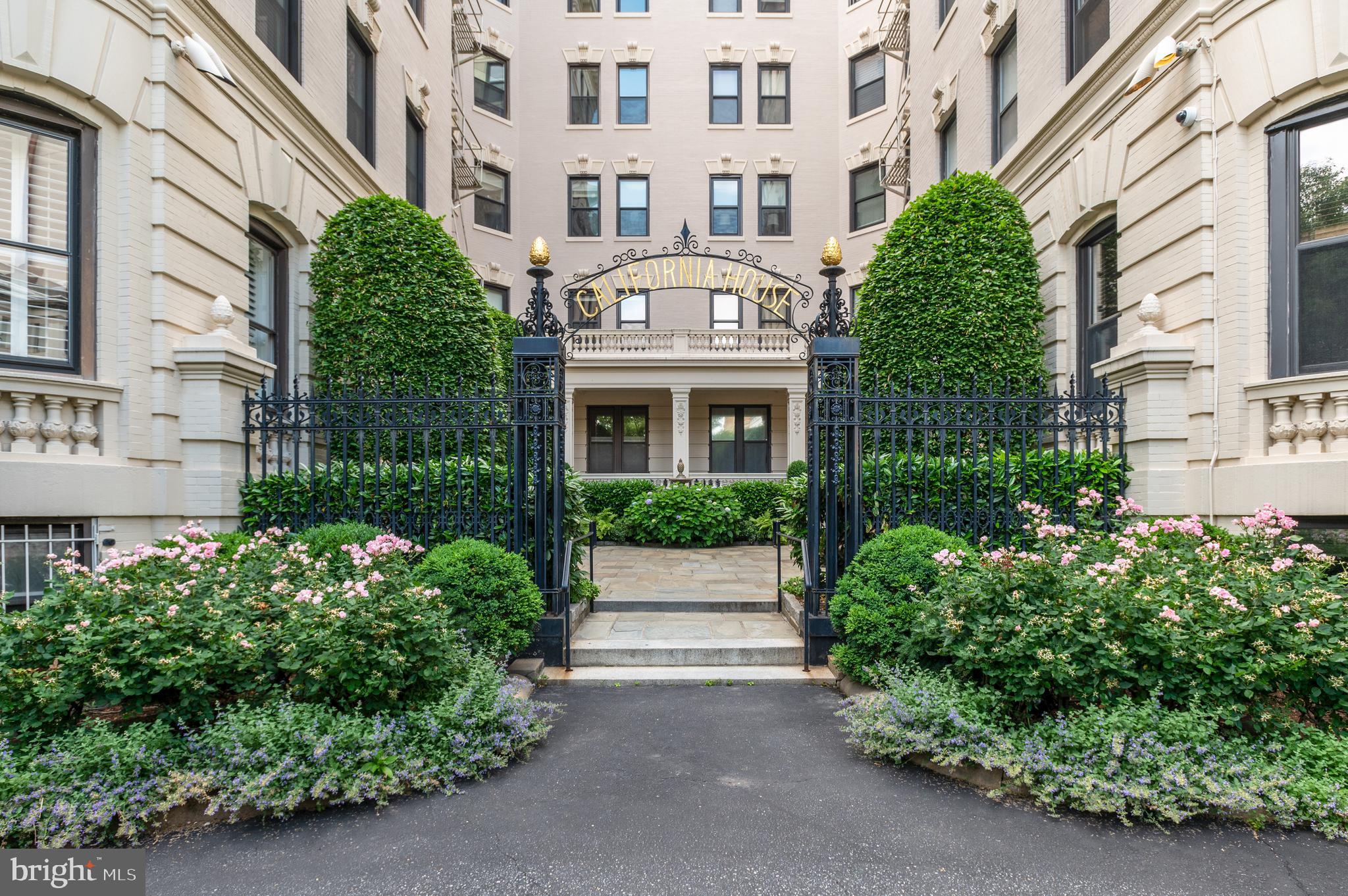 2153 CALIFORNIA STREET NW Unit: 402