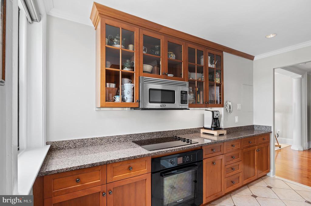 2153 CALIFORNIA STREET NW Unit: 402