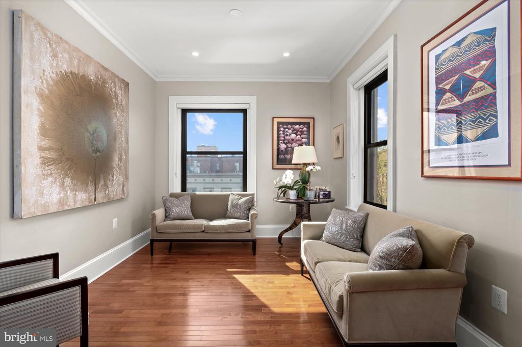 2153 CALIFORNIA STREET NW Unit: 402