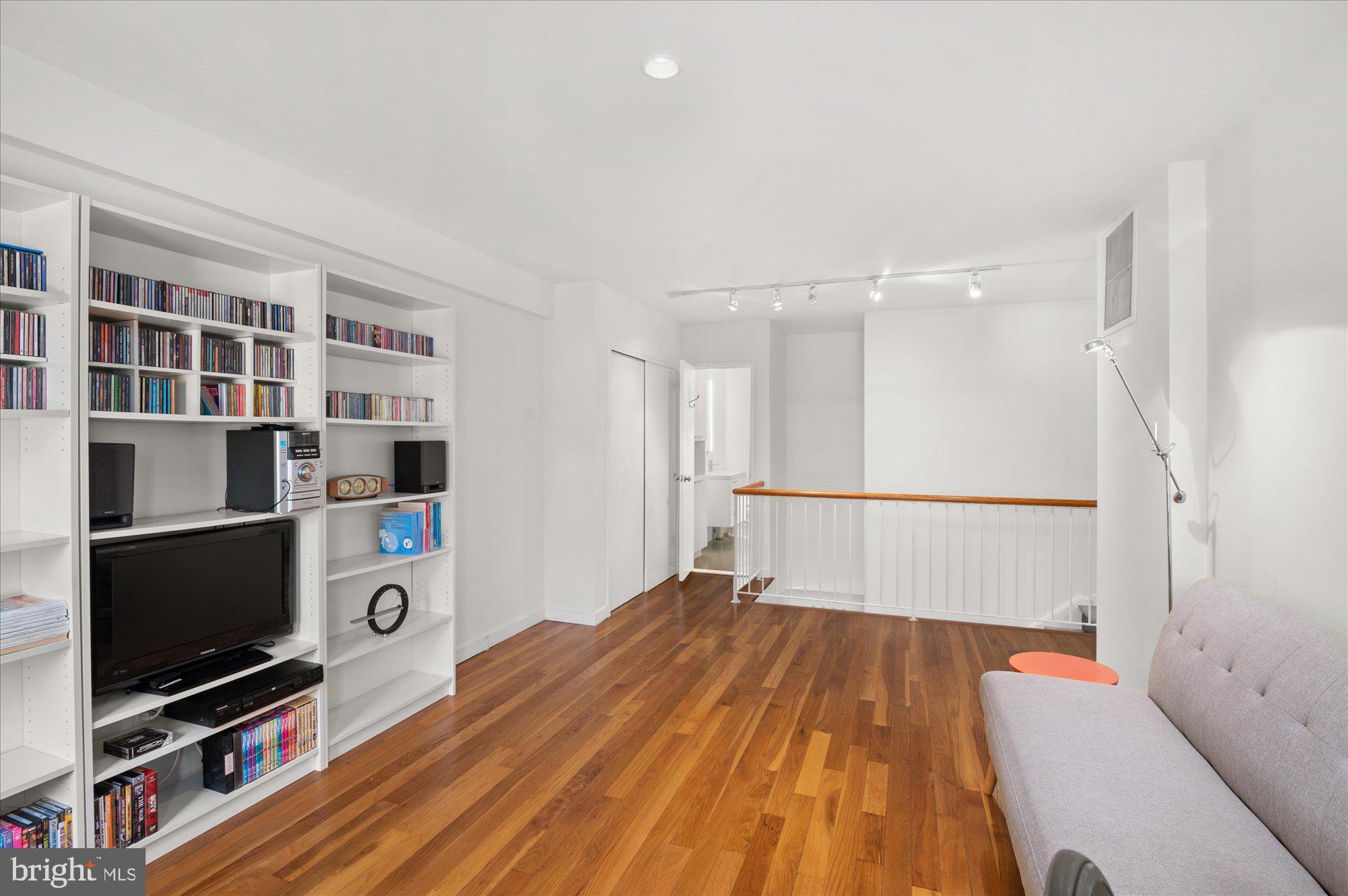 817 3rd STREET SW Unit: 315