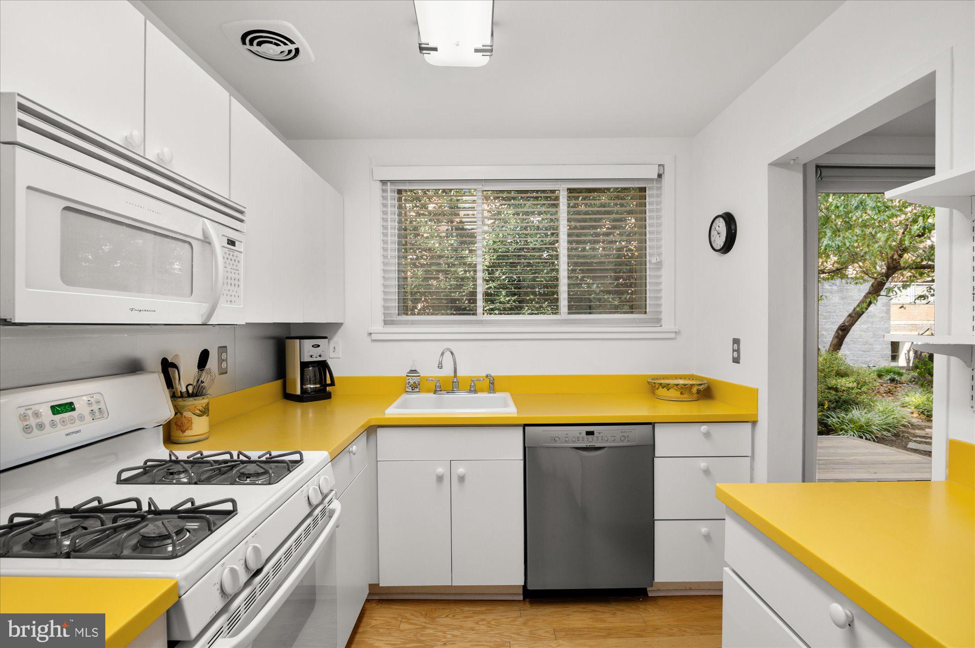 817 3rd STREET SW Unit: 315