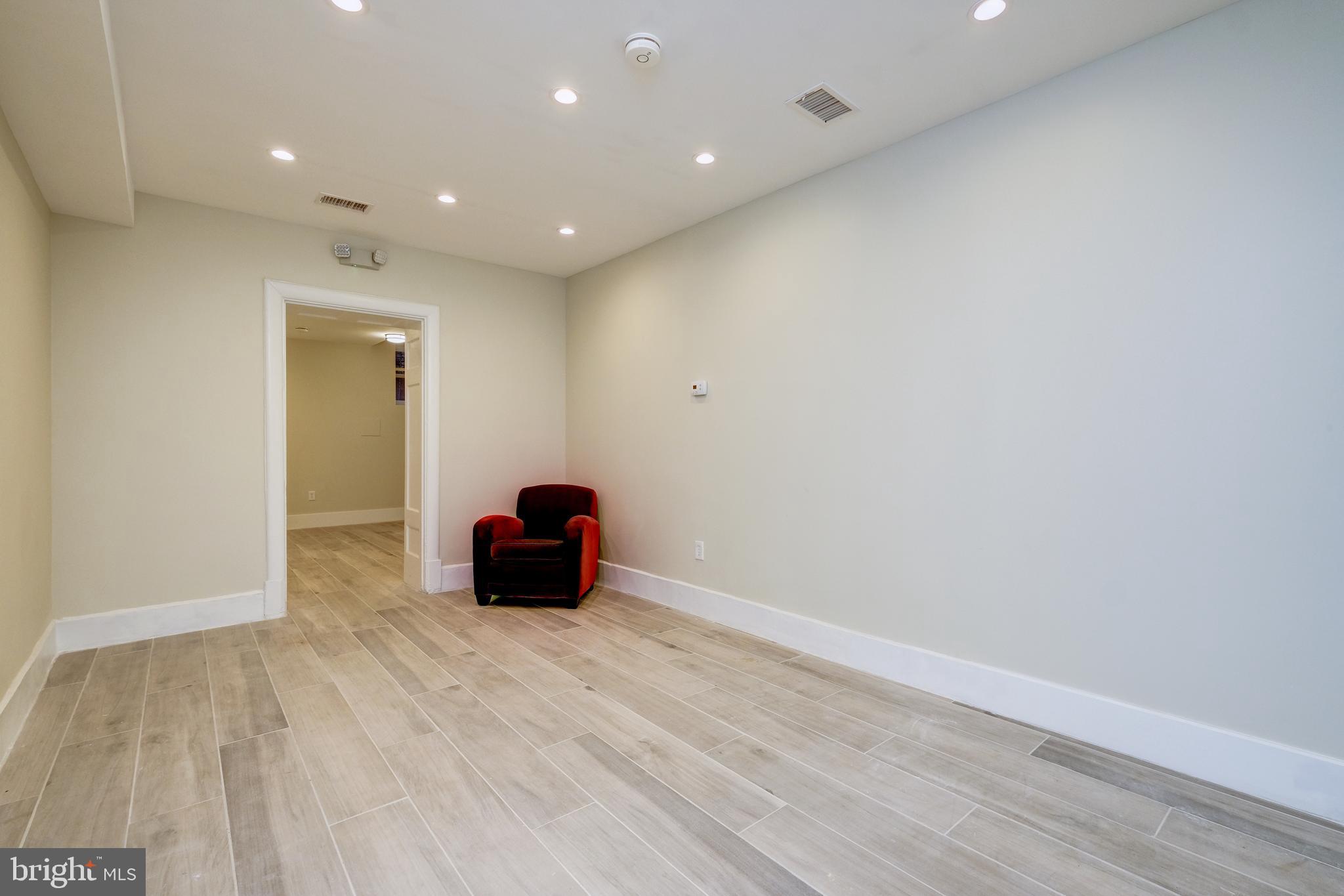 2339 Massachusetts Ave NW #4