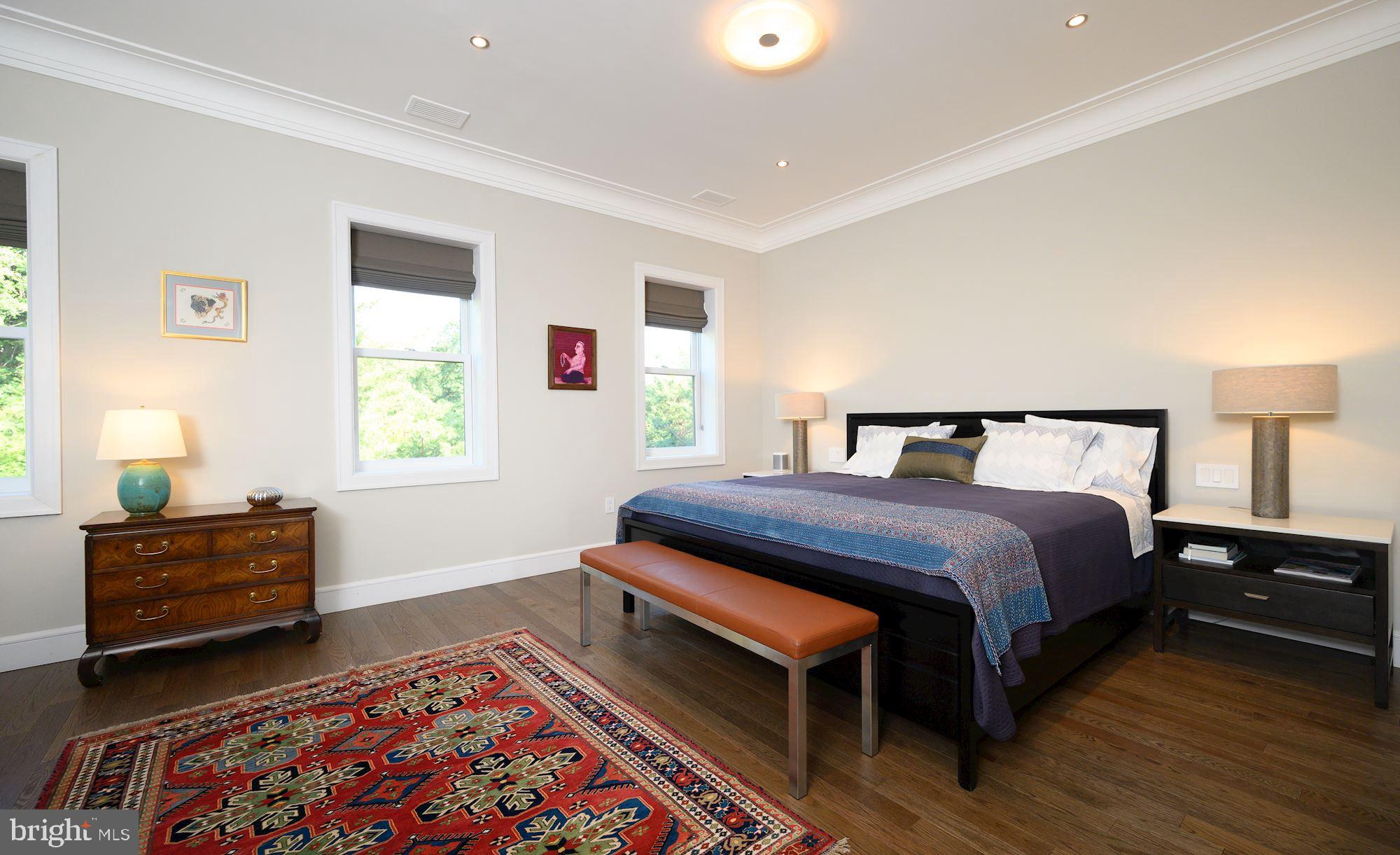2339 Massachusetts Ave NW #4