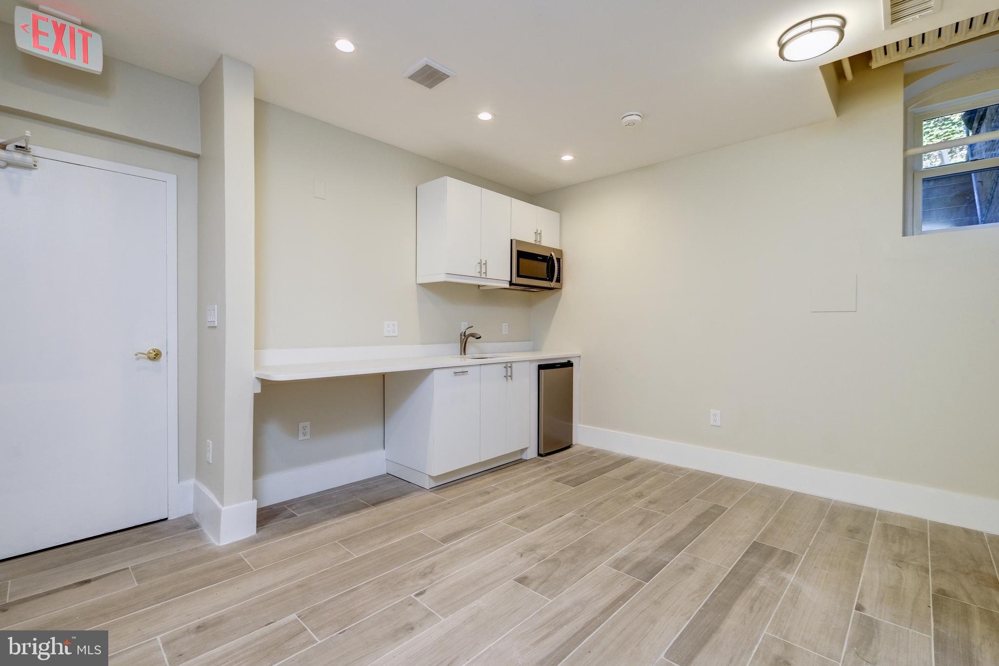 2339 Massachusetts Ave NW #4