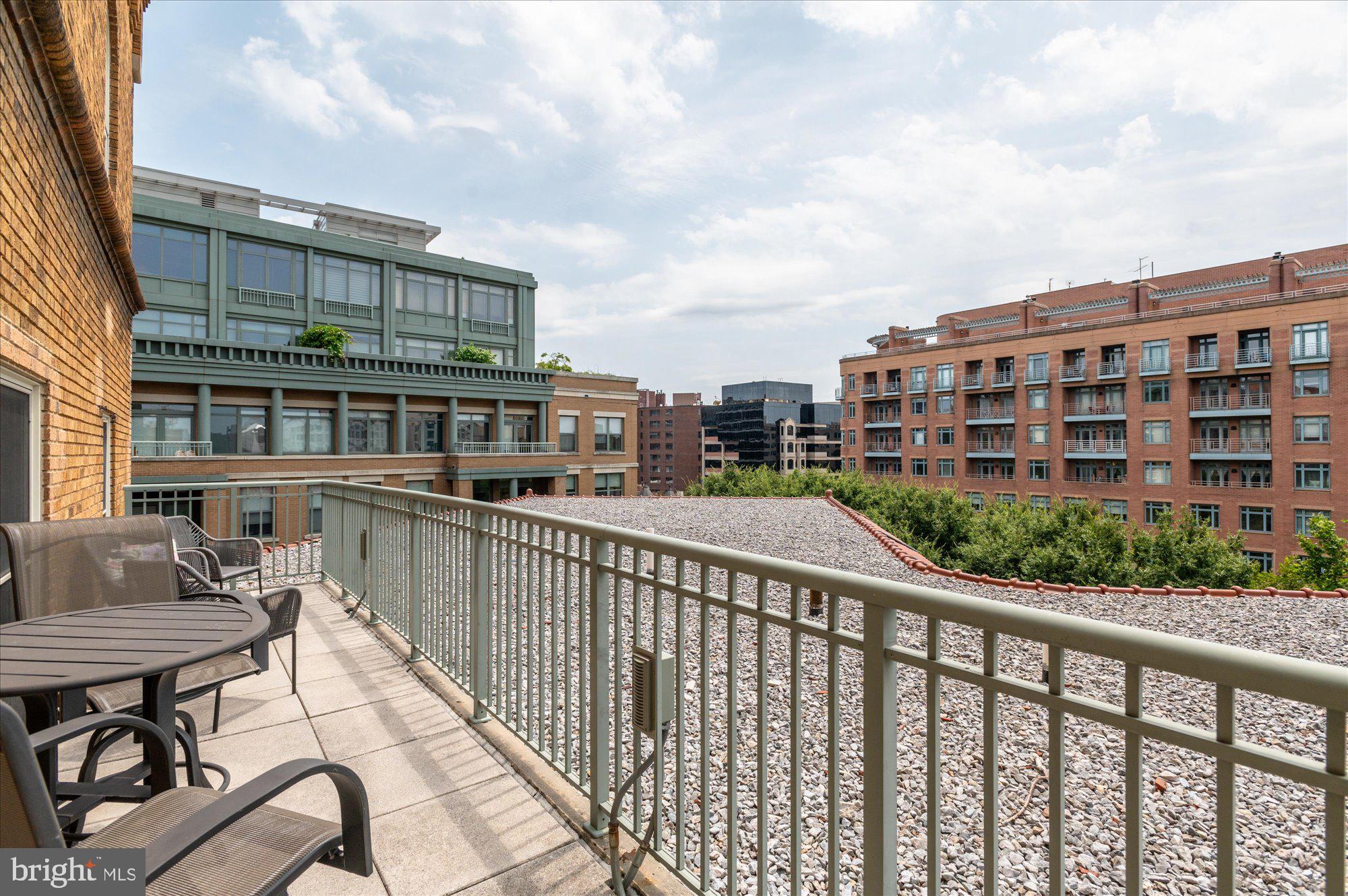 2425 L St NW #524