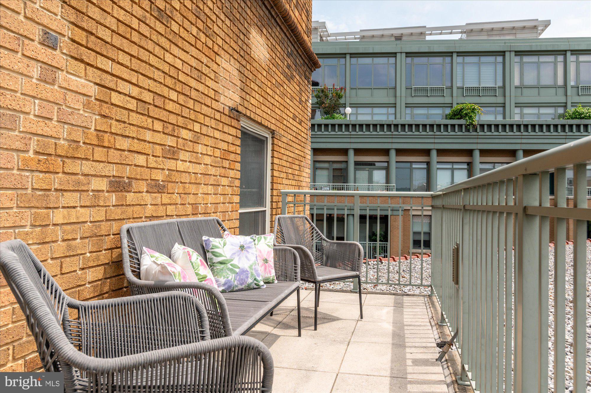 2425 L St NW #524